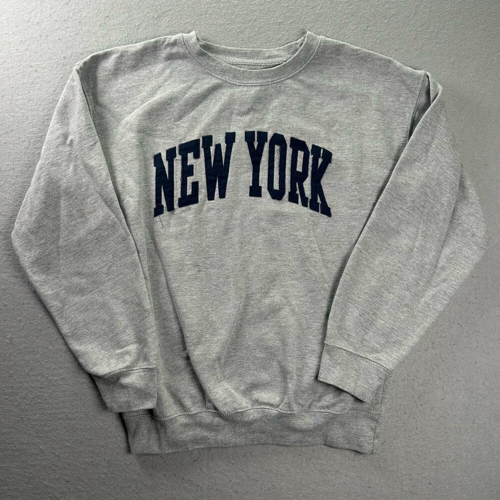 New York Popular Sweatshirt Mens Medium Gray Long Sleeve Crewneck NY Embroidered